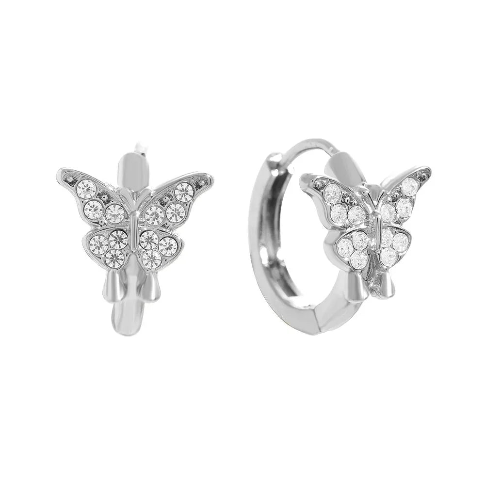 Silberne Creolen Ohrringe mit funkelnden Schmetterlingsanhängern aus Kristallen