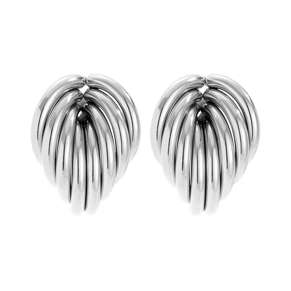 Elegante silberne Ohrclips mit geripptem Design, Paar glänzender Modeschmuck