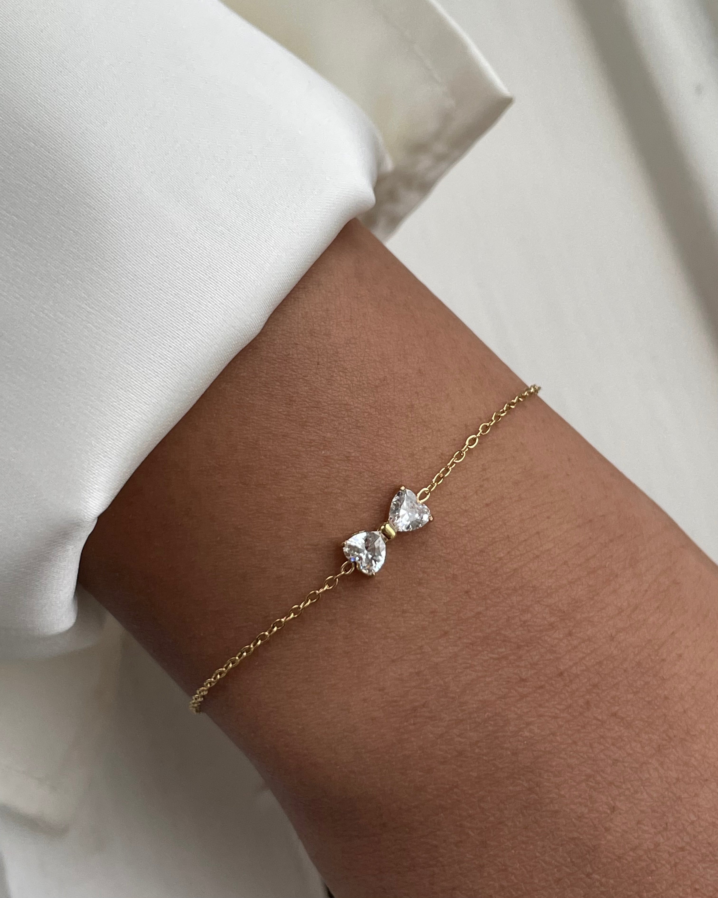 Küçük Fiyonklu Kalp Bileklik