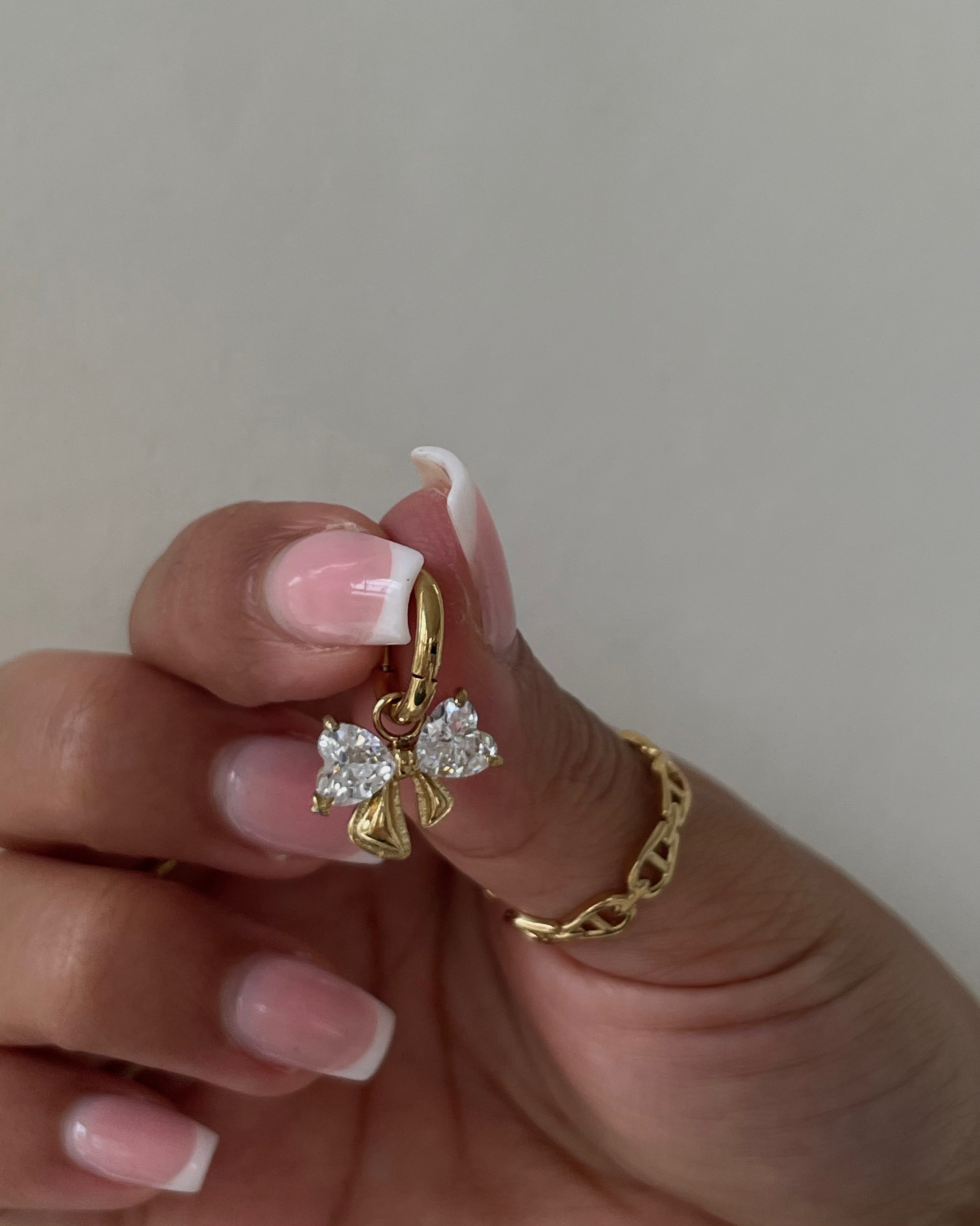 Bow Shine halka küpeler