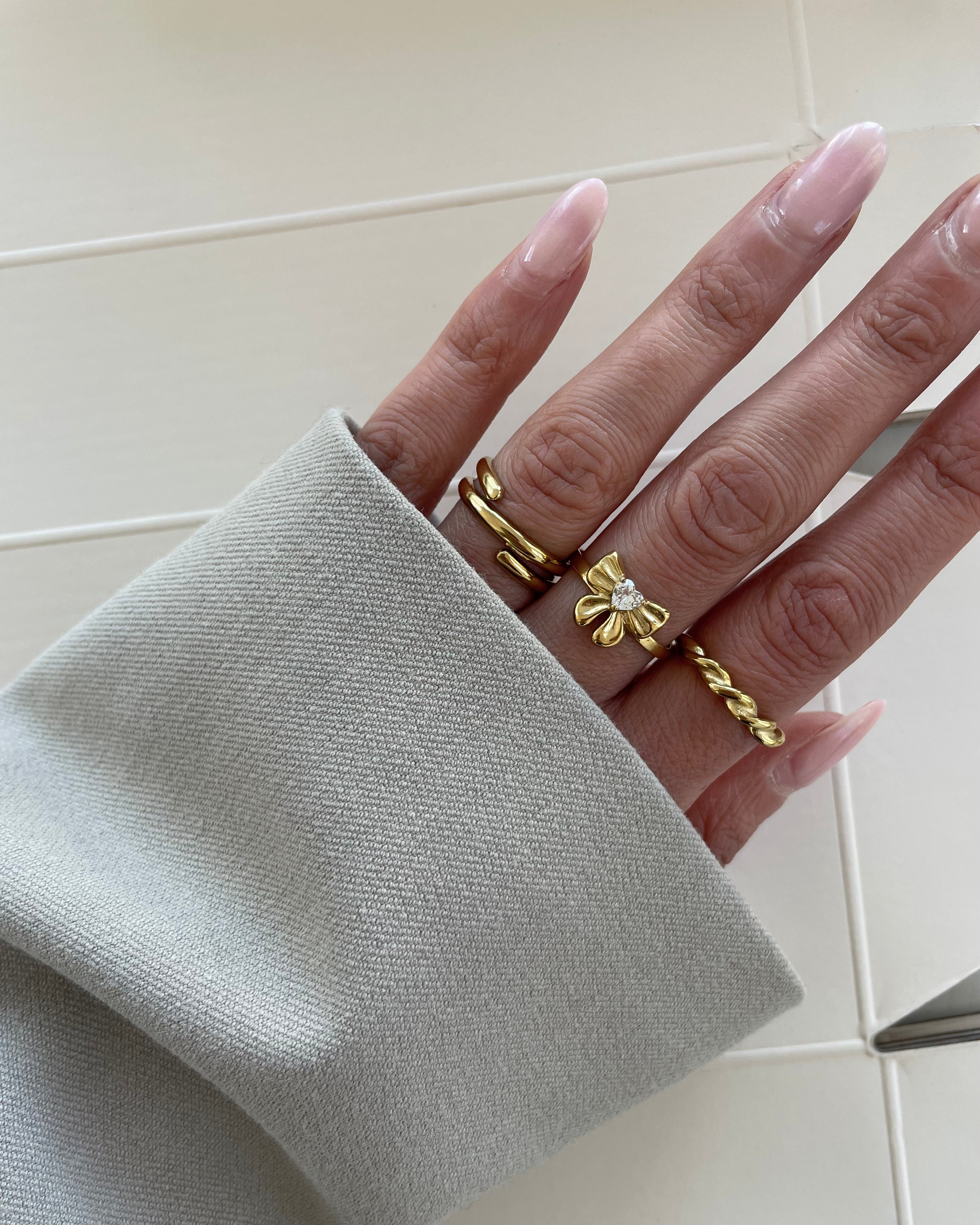 Ring Pave