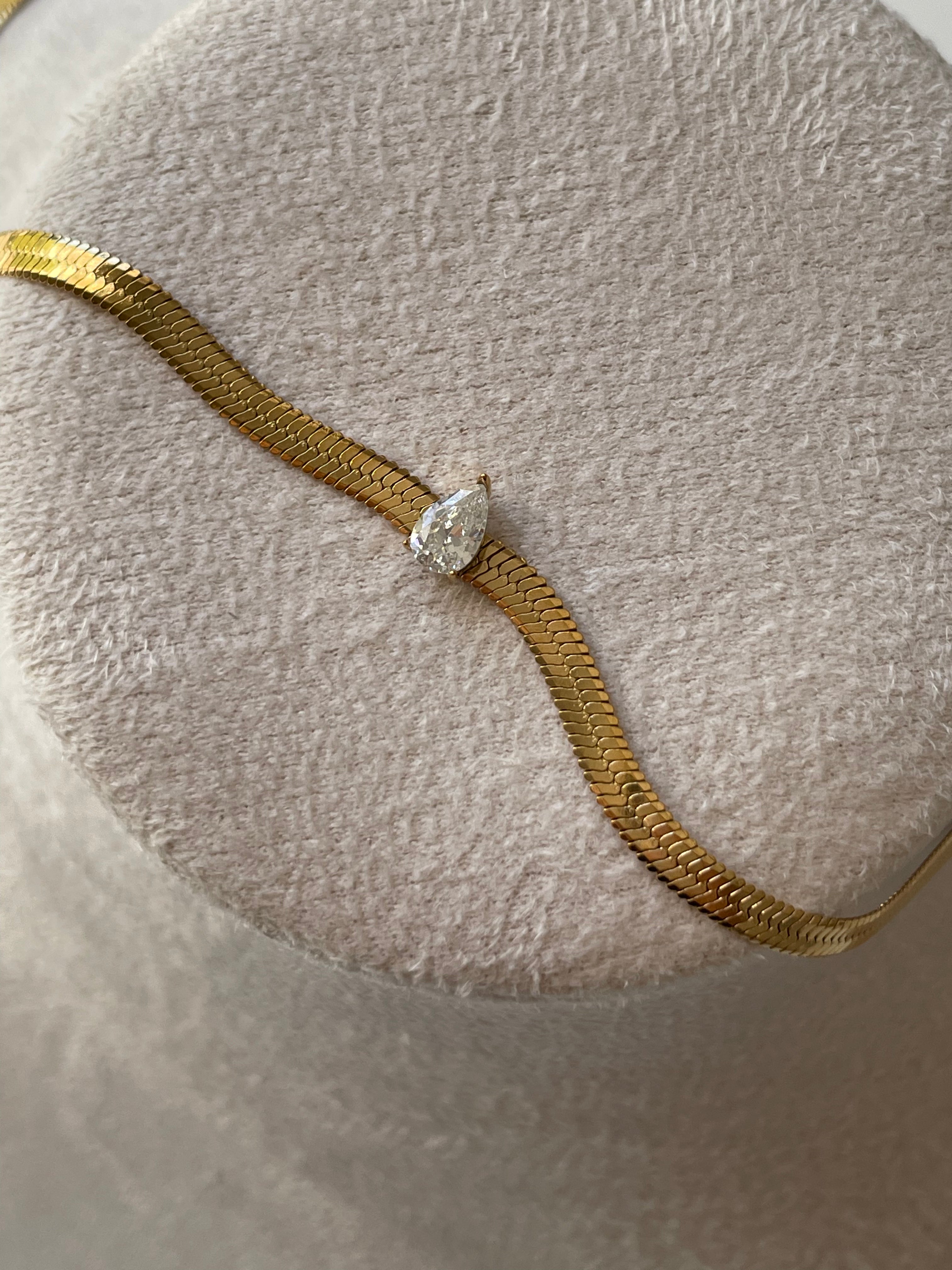 Yılan Damlası Altın Kolye