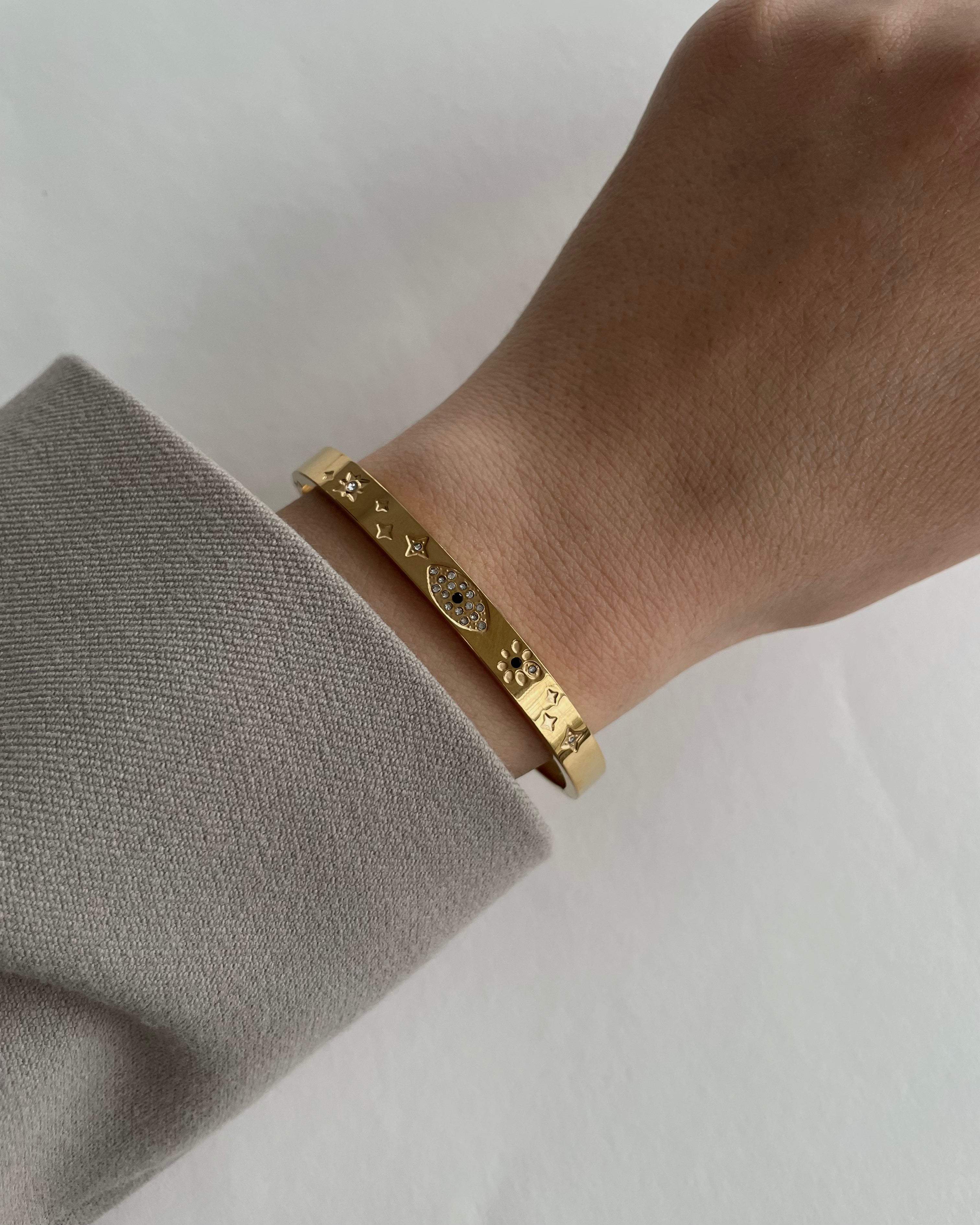 Parlak Göz Bilekliği