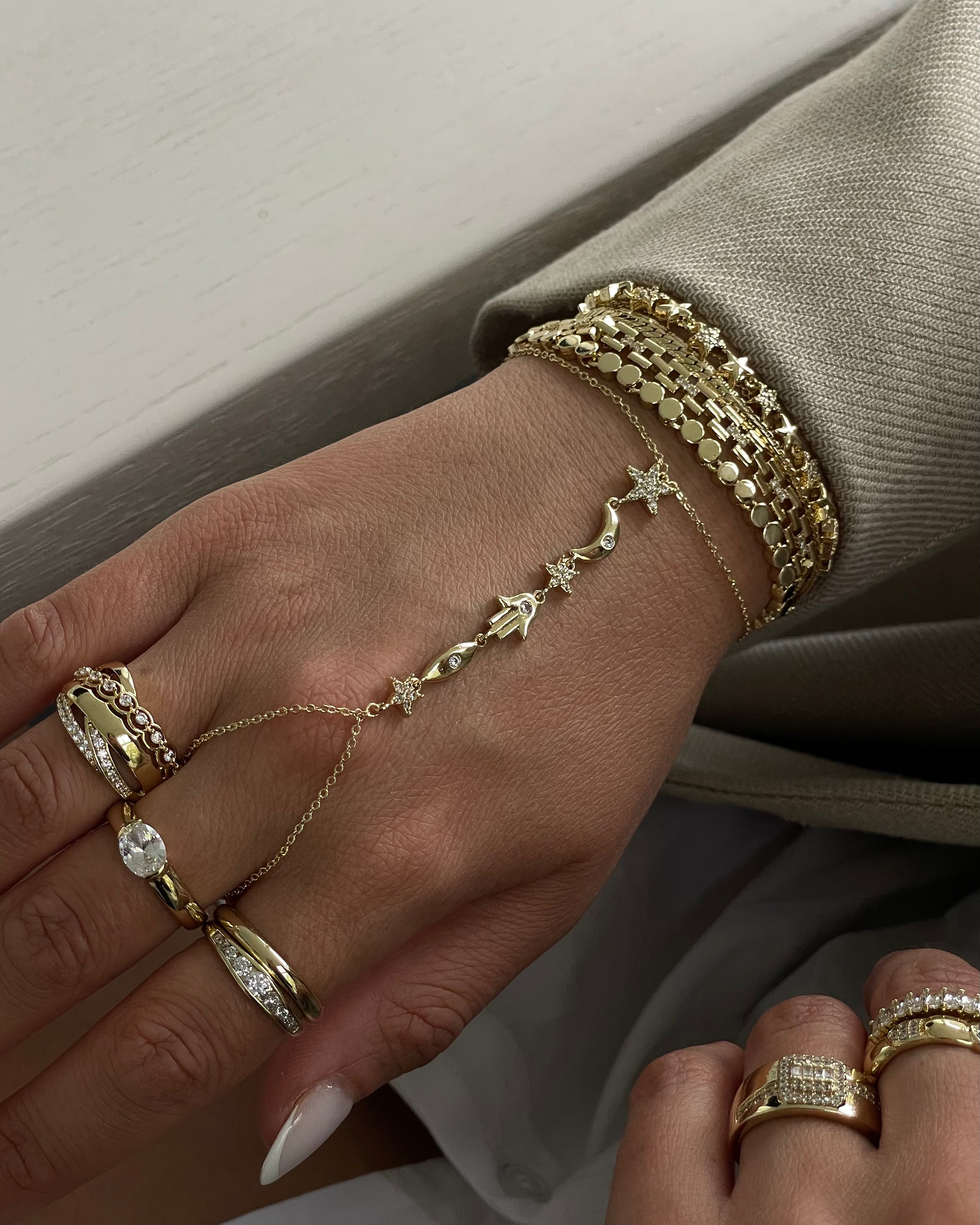 Hand Chain Aura -14K vergoldet