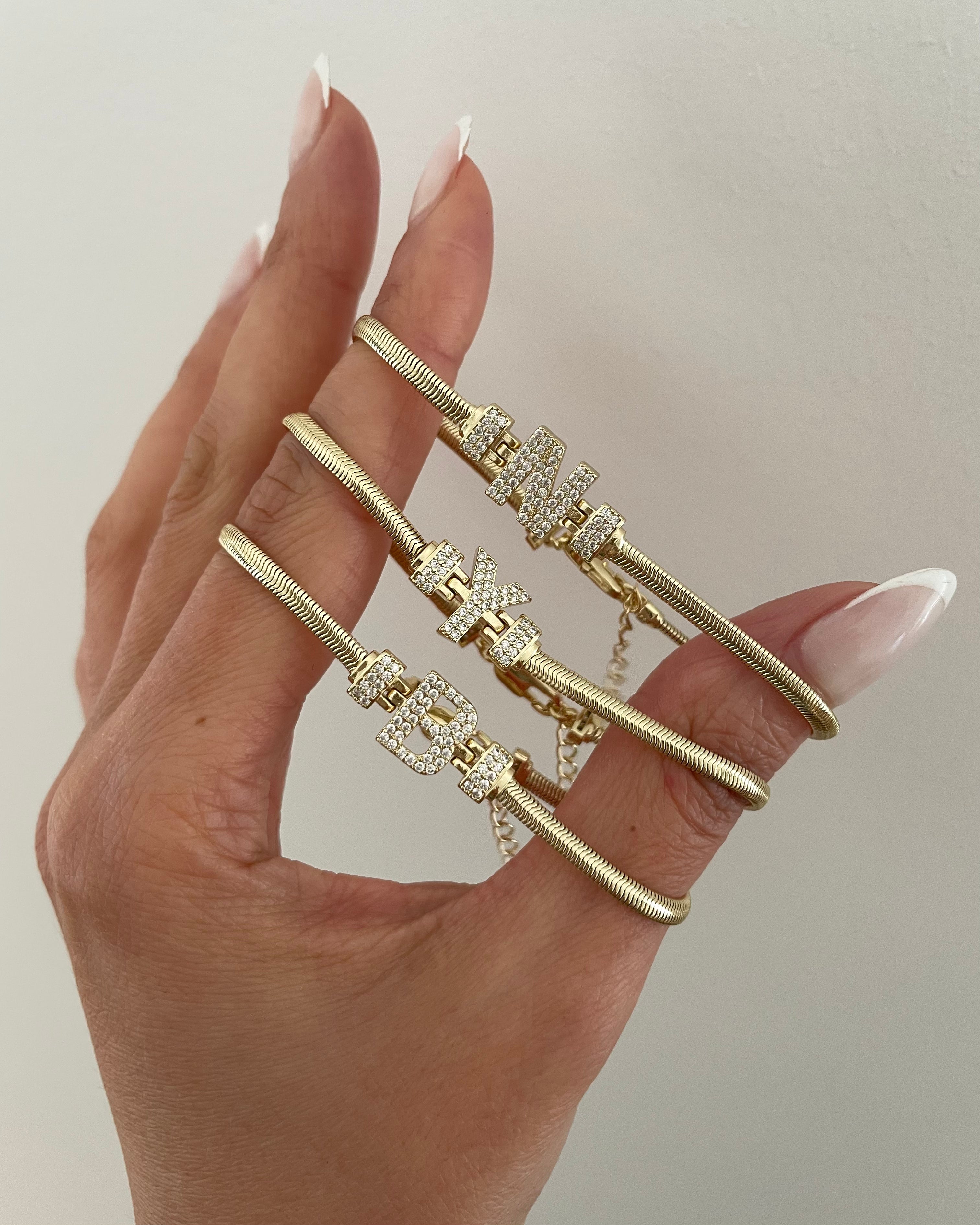 Armband VIP Letter -14K vergoldet