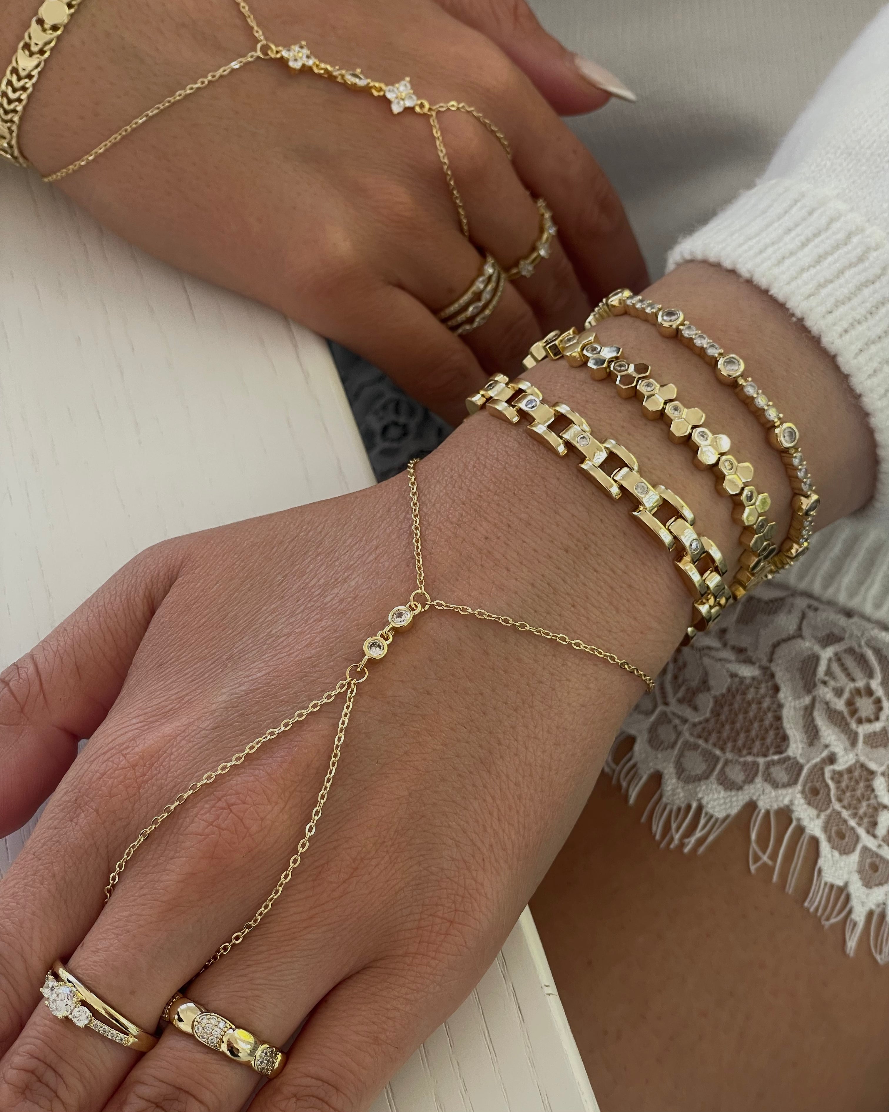 Hand Chain VIP Stone -14K vergoldet