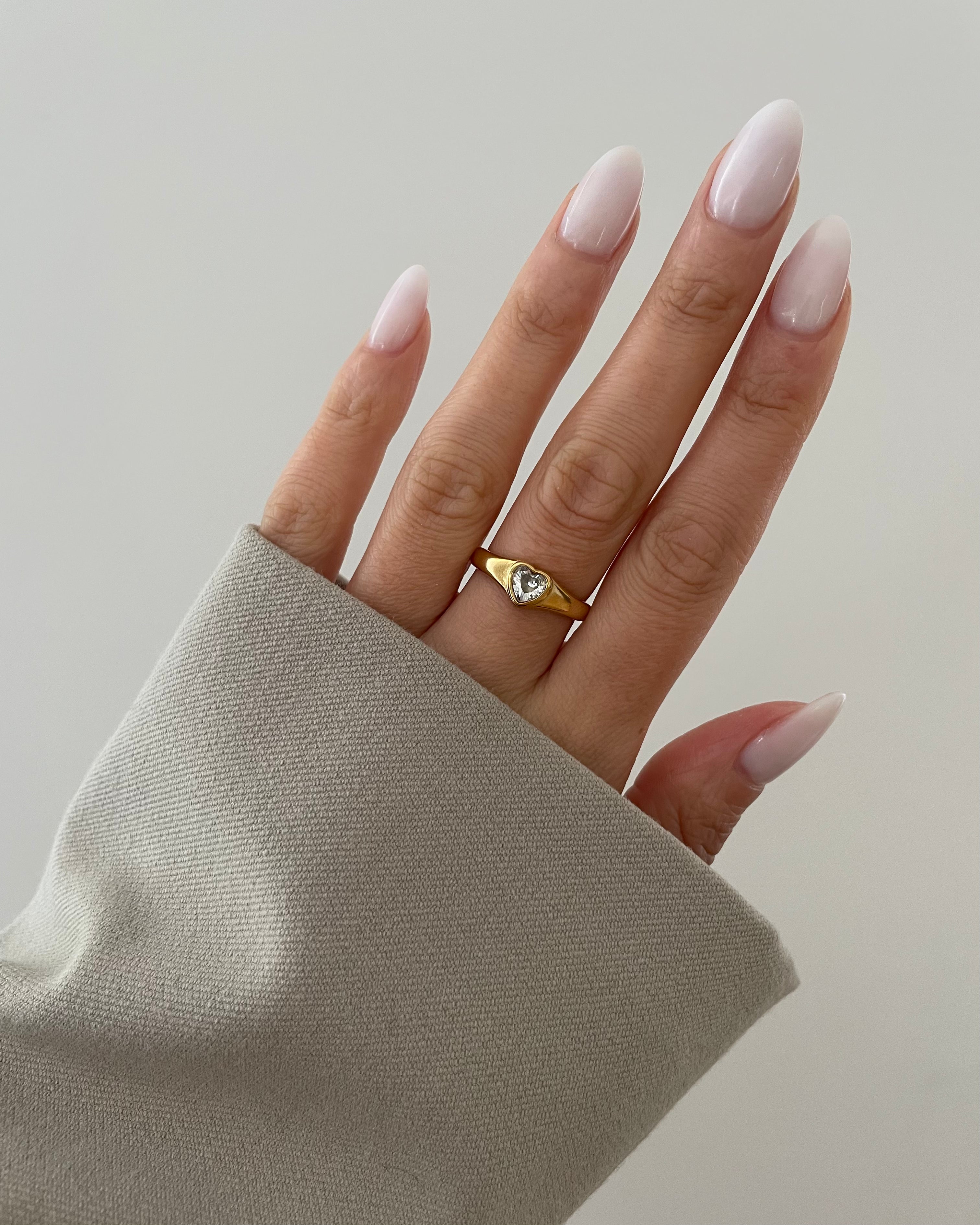Ring Heart Stone