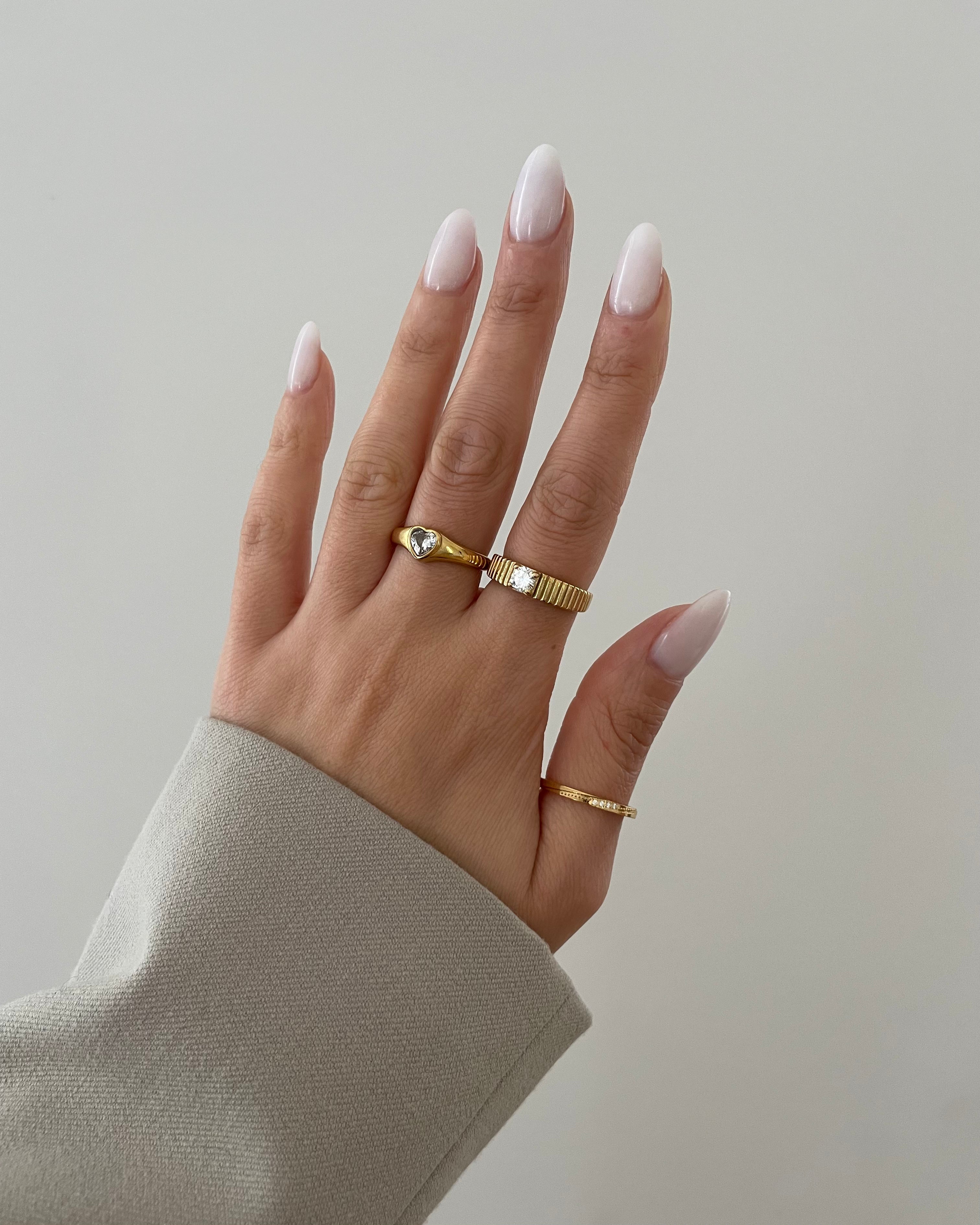 Ring Heart Stone