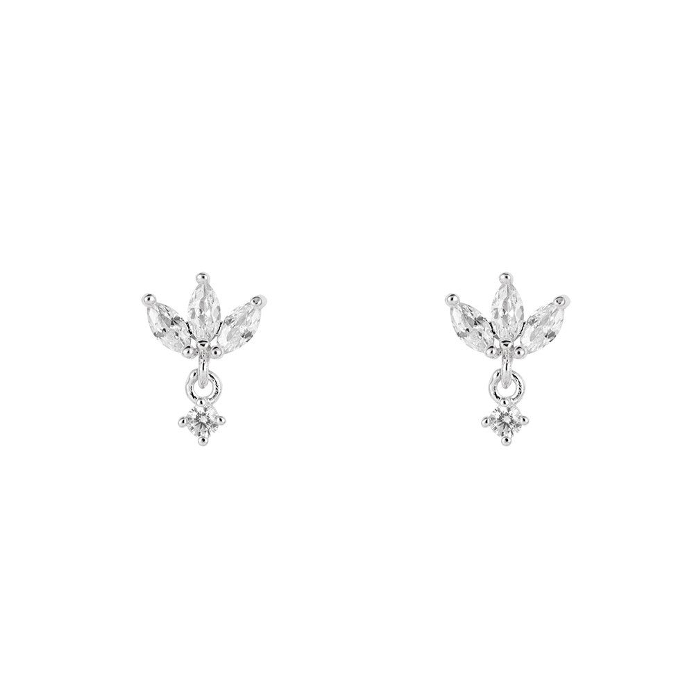 Gümüş Parıltılı Çiçek Küpe