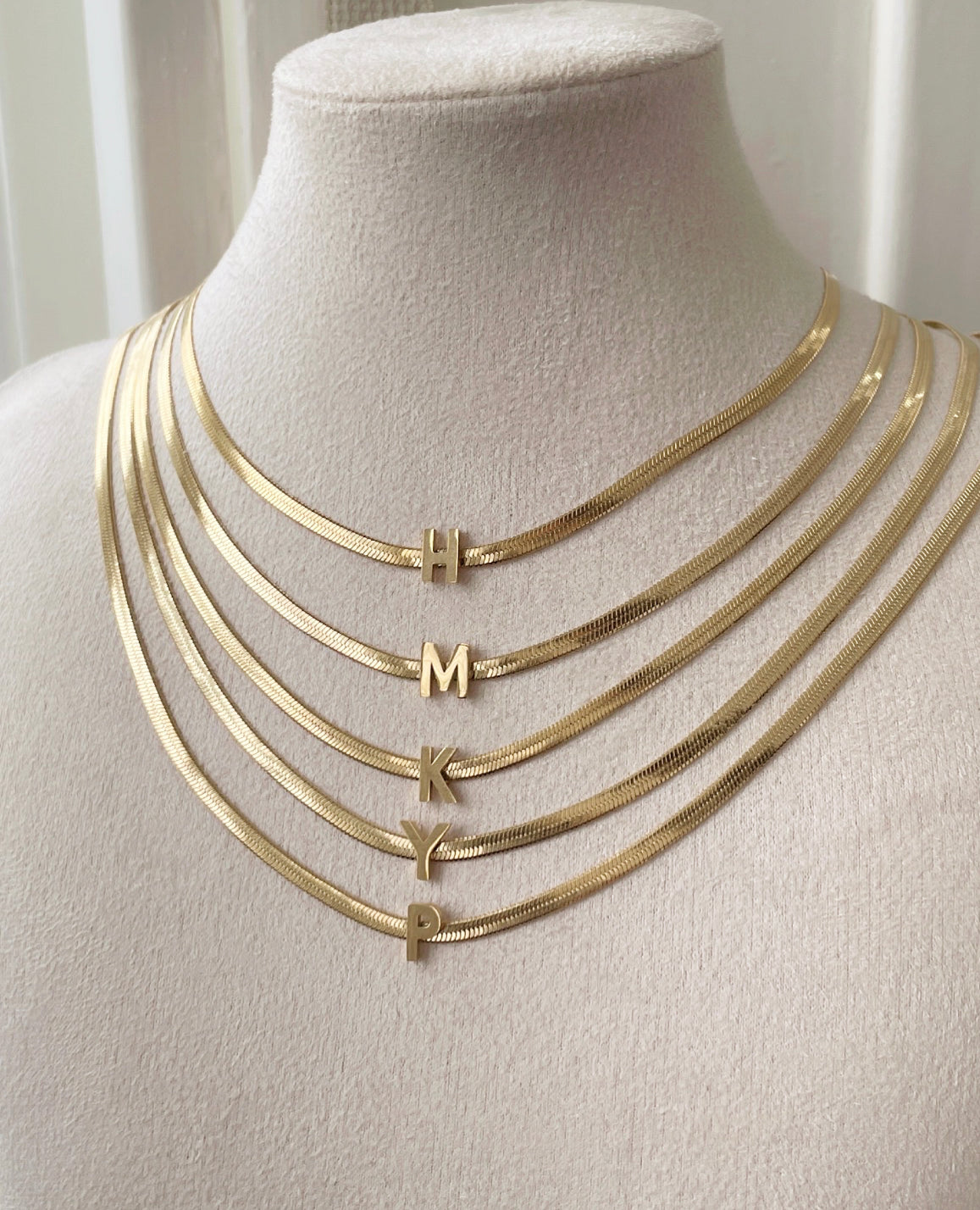 Yılan Alfabesi Altın Kolye