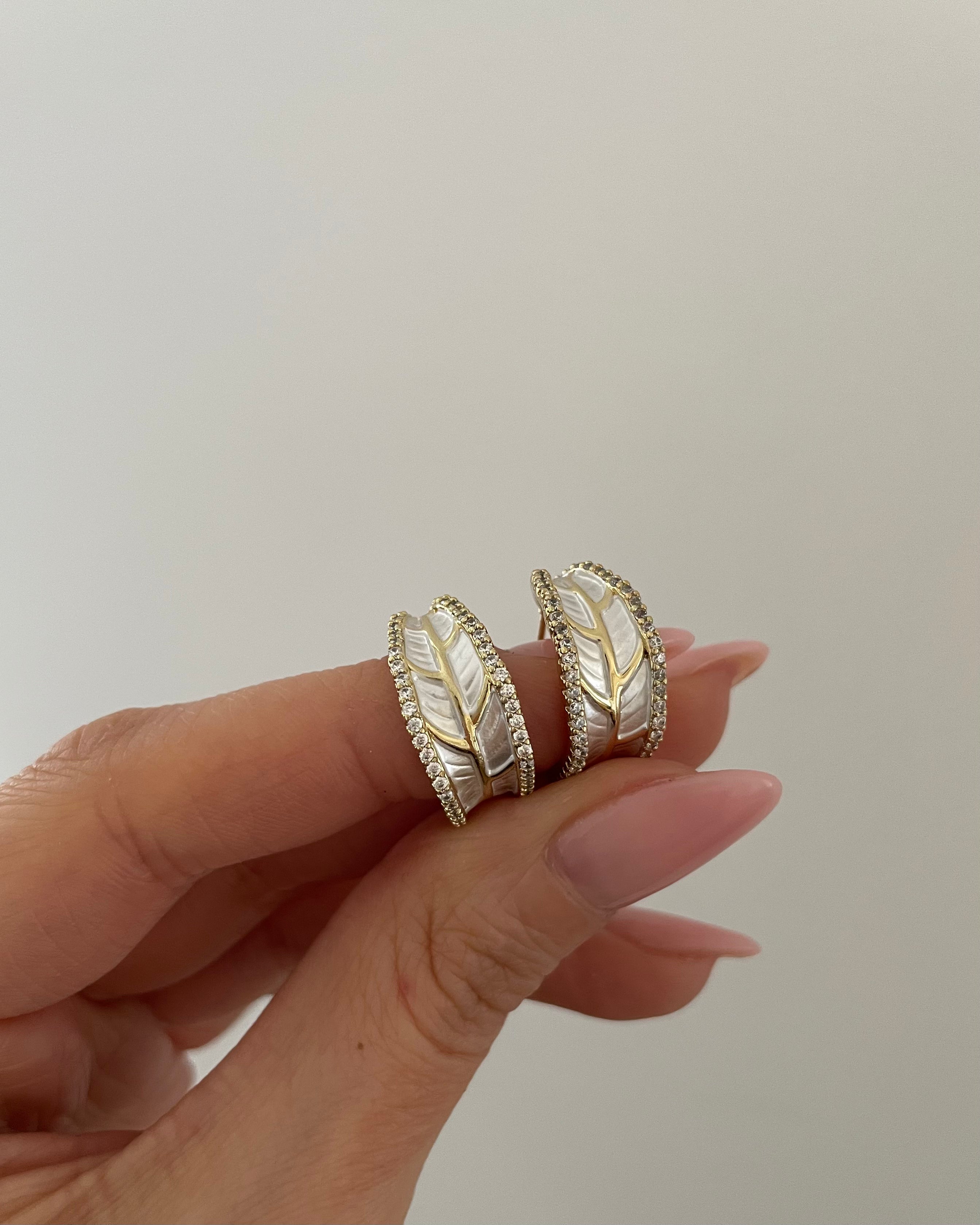 Ohrringe VIP Leaf White Shiny -14K verglodet