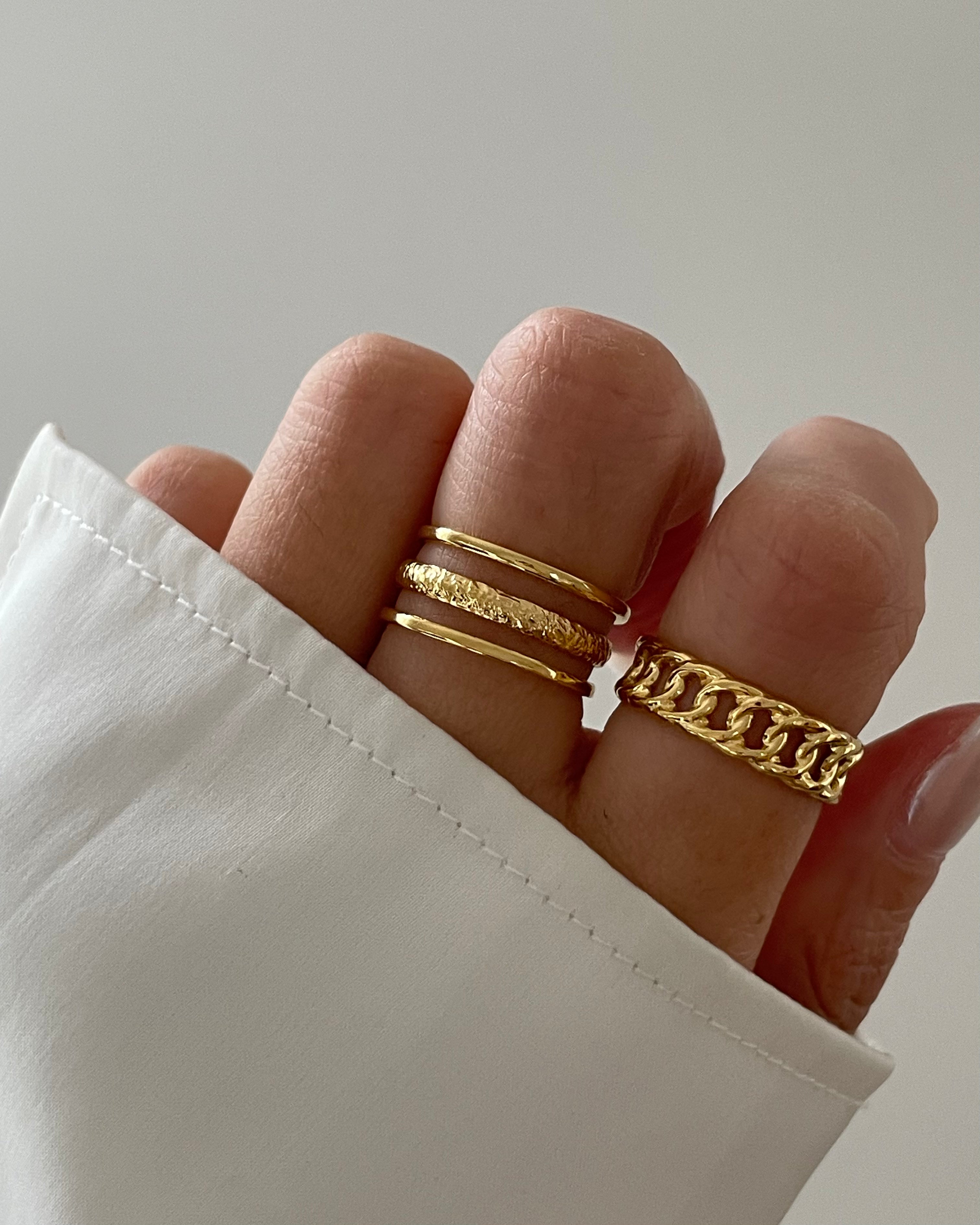 Ring Layer Chic