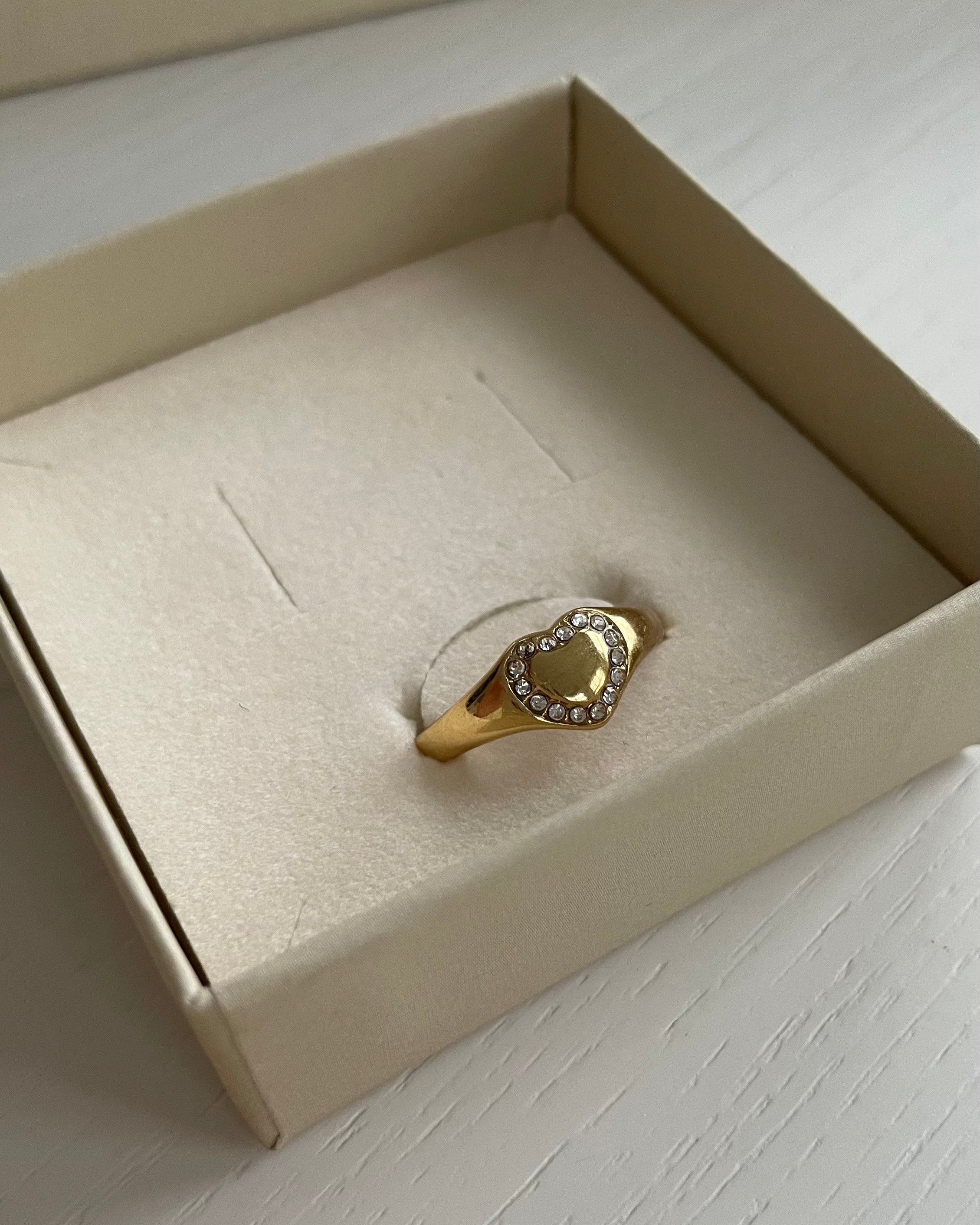 Ring Fine Heart