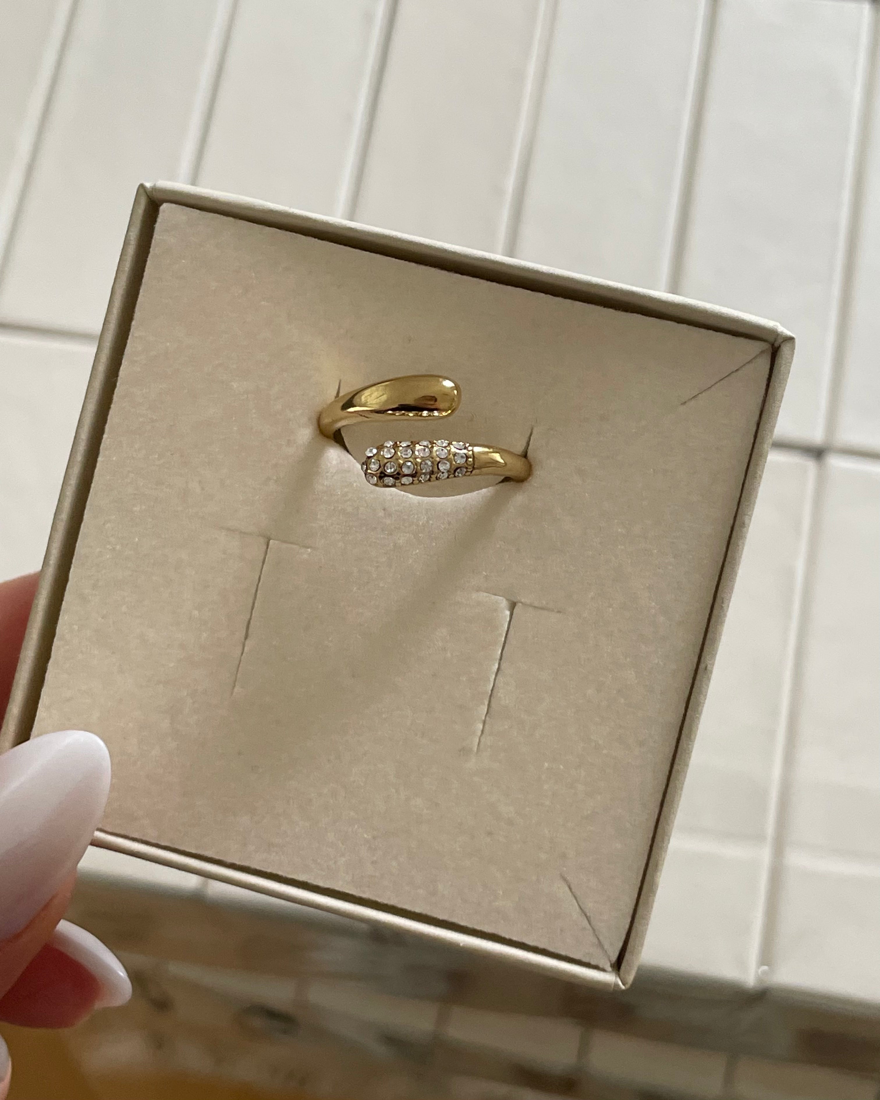 Ring Ares Shiny