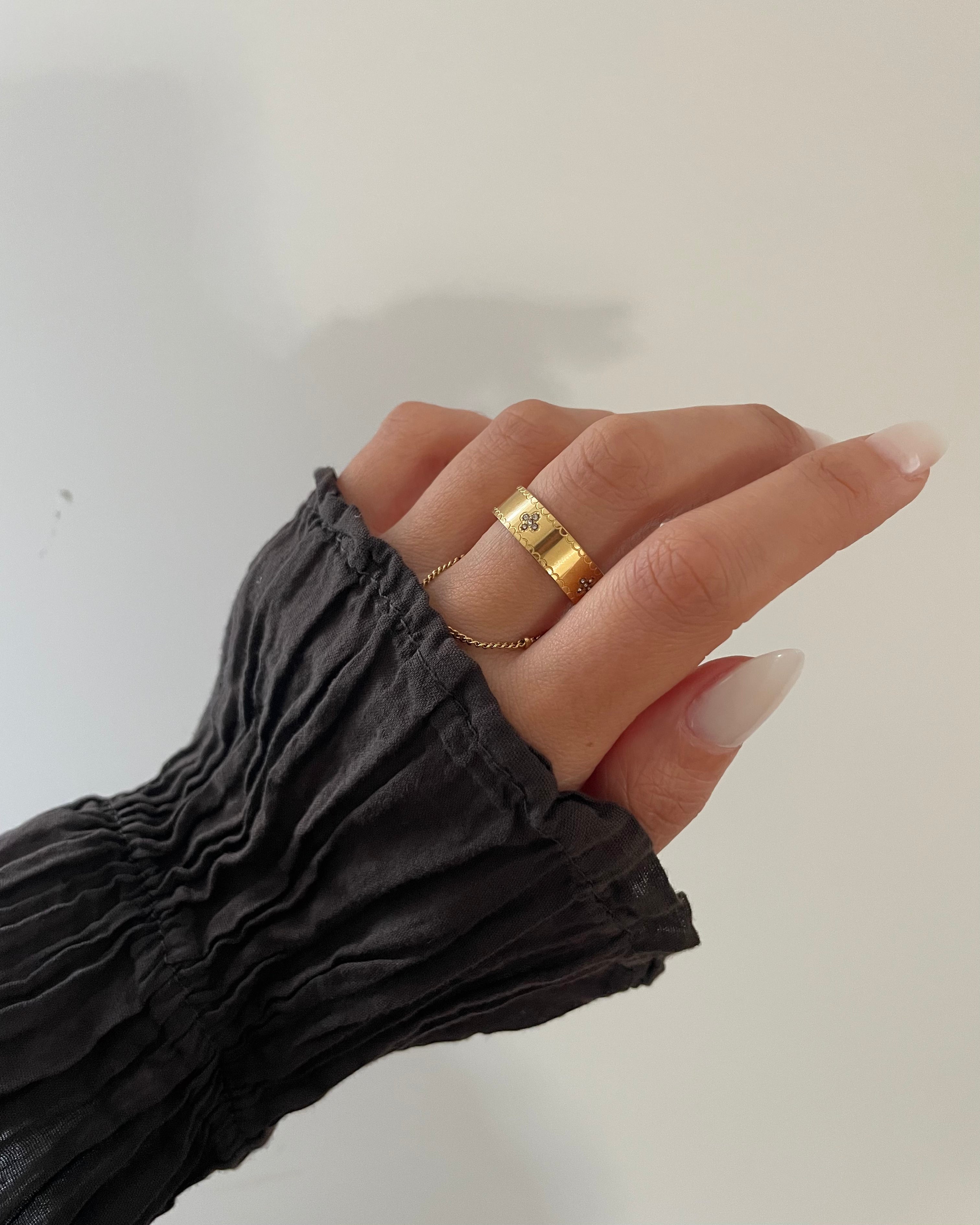 Ring Clover Stone