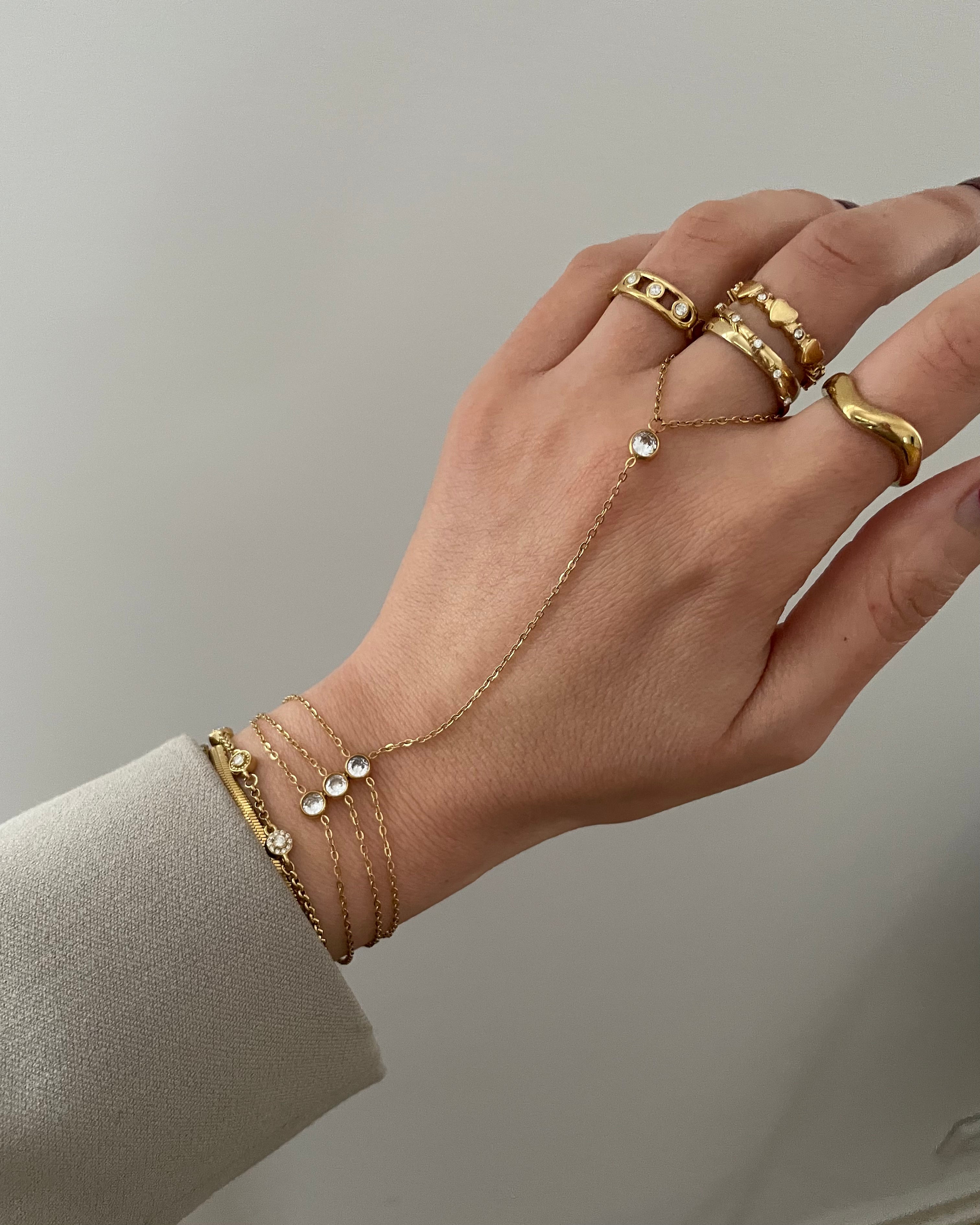 Hand Chain Round Diamonds 18K vergoldet