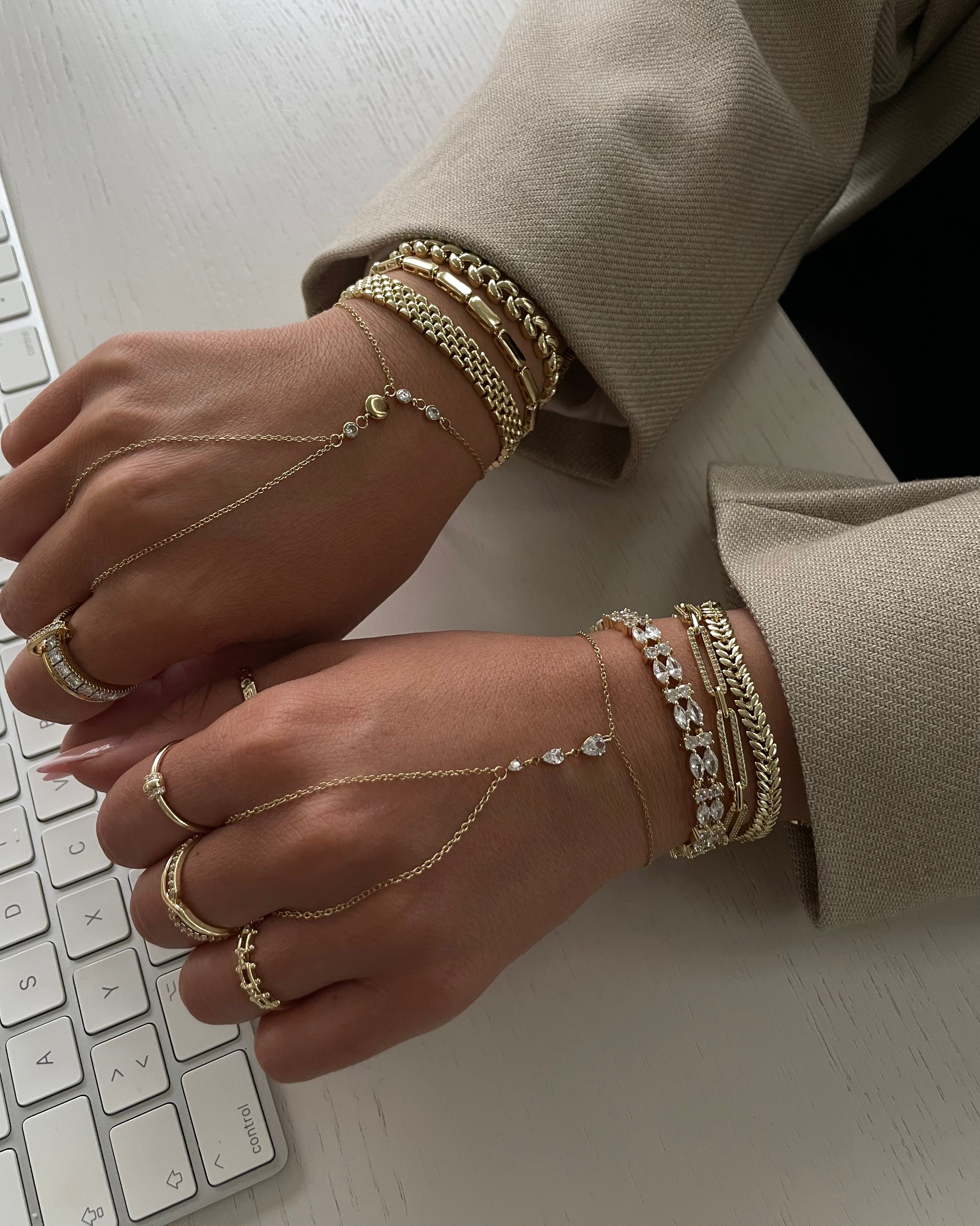 Hand Chain Fine Drop -18K vergoldet
